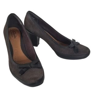 Clarks Artisan Brown Suede Pumps Bow Detail Size 7M